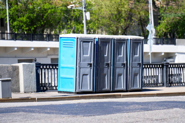 Best Portable restroom trailer rental  in Melody Hill, IN